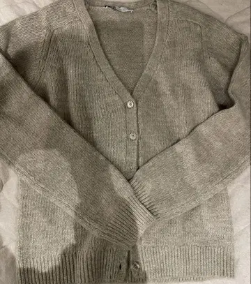 ZARA 베이지 니트 가디건