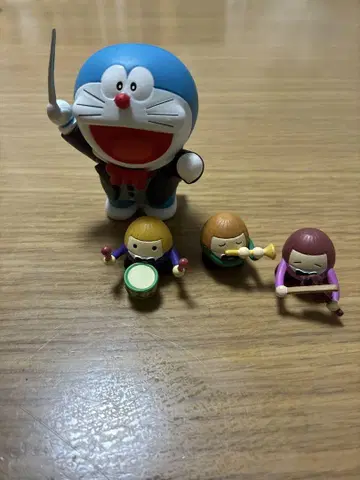 도라에몽 피규어 세트