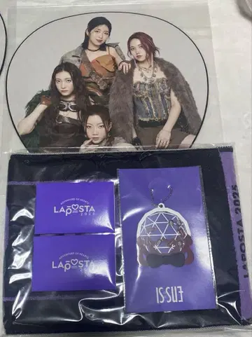 라포스타 부채와 아크릴 스탠드