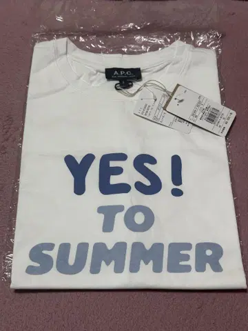 택 포함 새상품 A.P.C. 화이트 YES to Summer 티셔츠