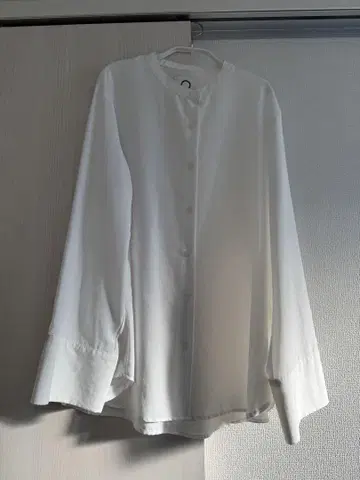 MARW UNITED ARROWS 화이트 노카라 셔츠 긴팔