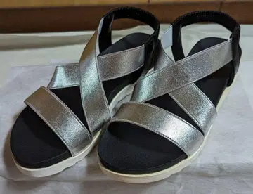 리카 샌들