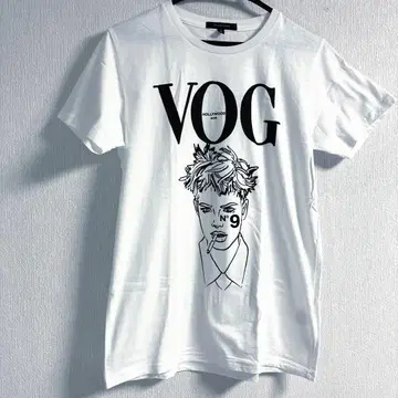 새상품급 NUMBER (9)INE 티셔츠 화이트 사이즈 M