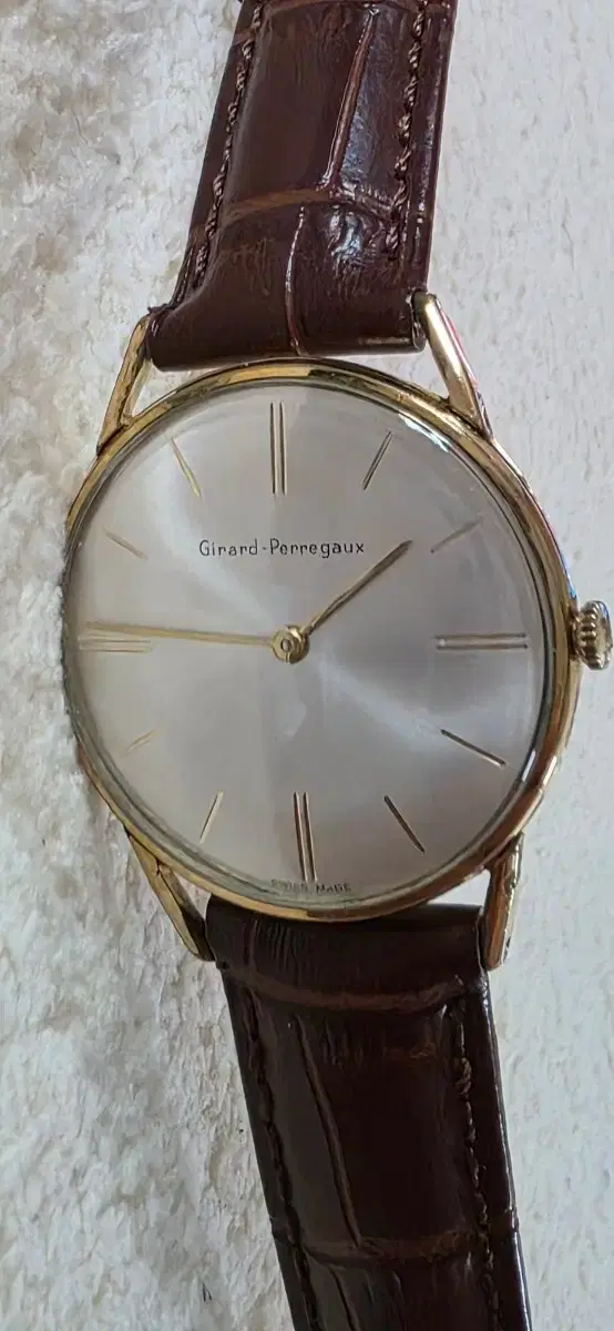 209) Girard-Perregaux Hand-Winding