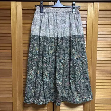 [새상품급] 르미노아 타나론 원단 리버티 패턴 롱 기장 스커트