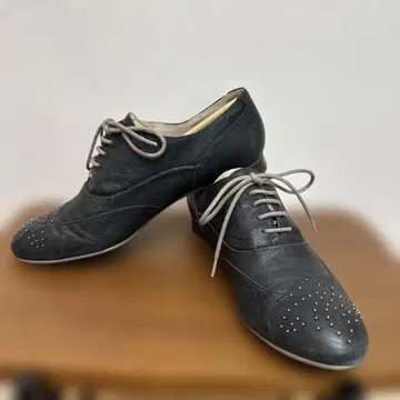 Clarks 가죽 신발 블랙 스터드 24.5cm