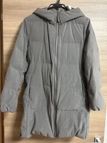 UNIQLO XL 사이즈 그레이 후드 다운 재킷