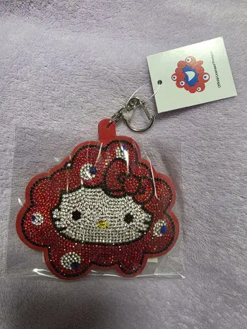 오사카 간사이 엑스포 헬로키티 먝먝 반짝이 가죽 키링