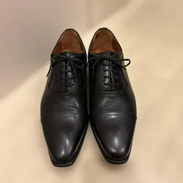LOBB'S 스트레이트 팁 가죽 신발
