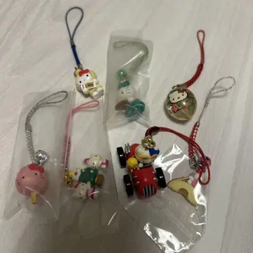 지역 한정 키티 헬로키티 스트랩 모음