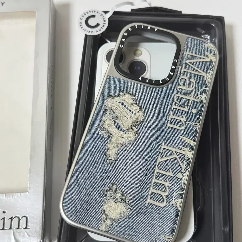 New) Casetify Matin Kim iPhone 16 Pro on Bunjang Global Site.