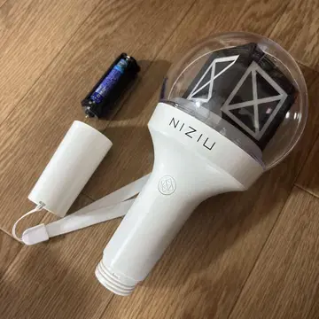 NiziU 응원봉