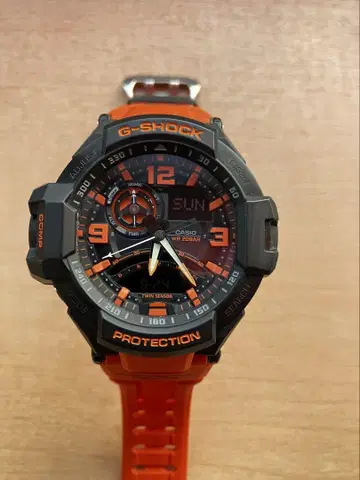 G-SHOCK GA-1000 오렌지 새상품급!