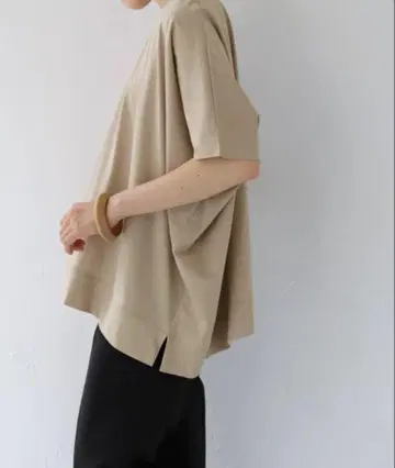 HER CLOSET 티셔츠
