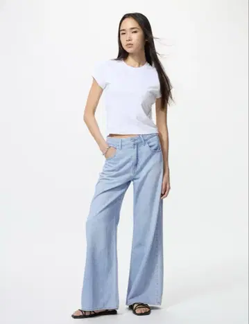 택 포함 [ UNIQLO ] 드레이프 와이드 플레어 청바지 size 28