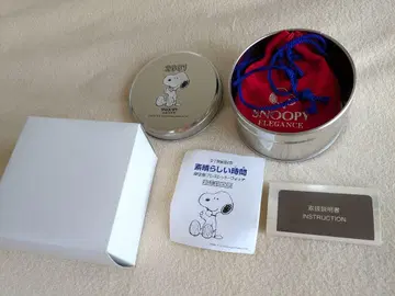 스누피 21세기 기념 한정판 팔찌 워치 손목시계 전 세계 한정 9500점
