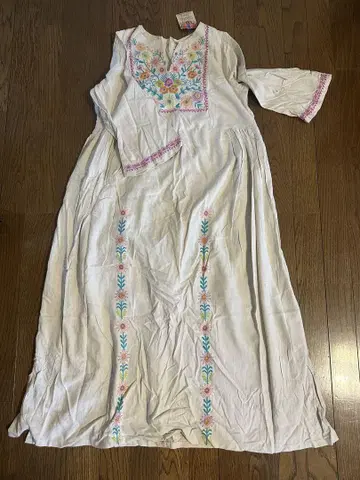 티티카카 자수 원피스