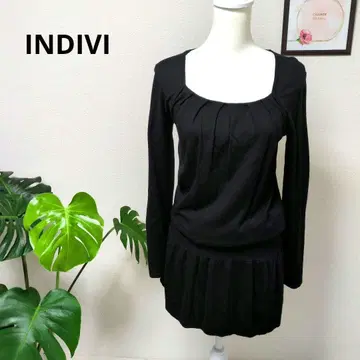 INDIVI 블랙 스퀘어넥 긴팔 튜닉 38