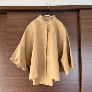 플레어 슬리브 크롭 셔츠 -머신 워셔블 UV 컷-