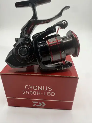CYGNUS 2500H-LBD 스피닝 릴