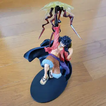 원피스 루피 피규어