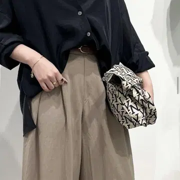 이번 시즌 신상 미사용 새상품 일본풍 마라 와이드 팬츠