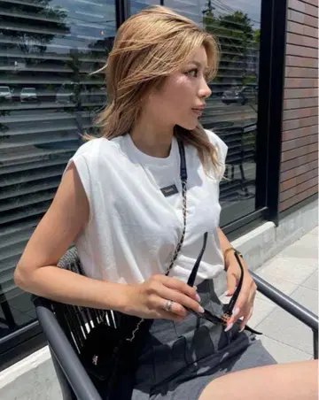 DIANTE TUCK SHOULDER SLEEVELESS TOPS