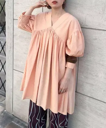 KBF 볼륨 개더 미니 원피스