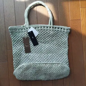 택 포함 새상품 TheBagmati 화이트 골드 토트백