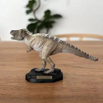 원색 대공룡 도감 DINO KINGDOM 2012 주켄티라누스 마그누스
