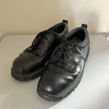 Skechers 가죽 신발 /black