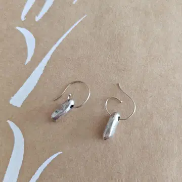 요건 레일 피어스 탑 실버 바바구리