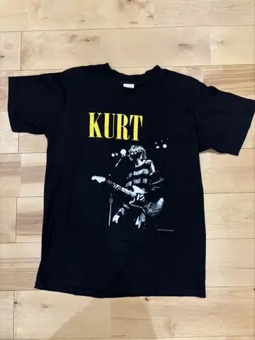 커트 코베인 KURT COBAIN 닐바나 NIRVANA