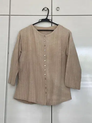 우사토의 의류 가디건