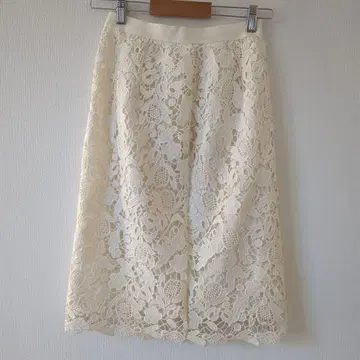 아이보리 레이스 타이트 스커트