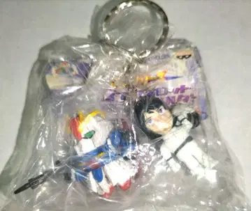 GUNDAM 뉴타입 파이롯트 & MS 키링 카미유와 Z건담