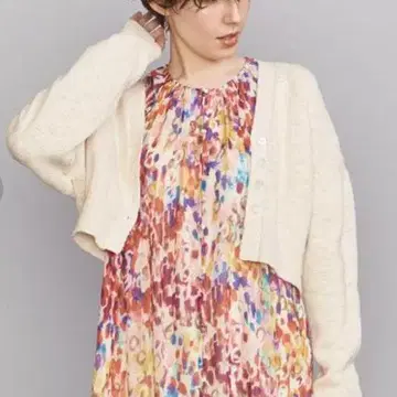 뷰티 앤 유스 유나이티드 애로우즈 슬라브 숏 V넥 가디건
