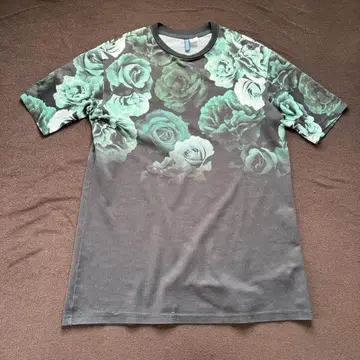H&M 로즈 장미 티셔츠