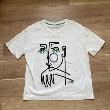 ZARA 아트 프린트 티셔츠