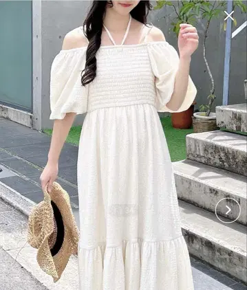 오프숄 원피스 아이보리 세련된 리조트 INGNI