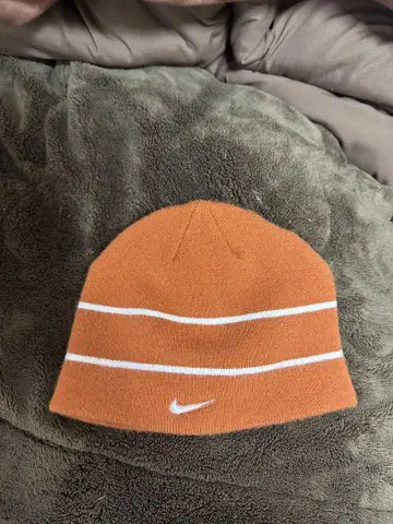 새상품급! 90년대 빈티지 NIKE 비니 오렌지 멋쟁이 가을/겨울