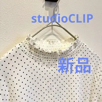 스튜디오 클립 studio CLIP 메로 도트 티셔츠 화이트