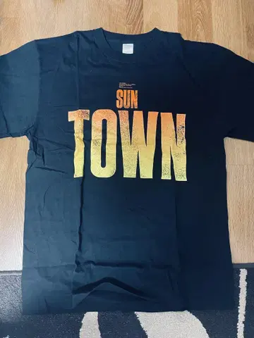 The BONEZ SUNTOWN T셔츠