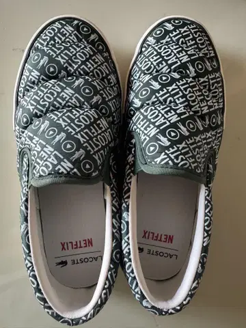 LACOSTE x NETFLIX 콜라보 슬립온 EUR37 23.5cm