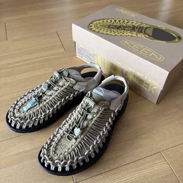 KEEN UNEEK 26.5cm 미사용품