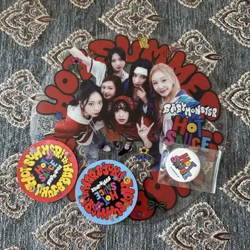 BABYMONSTER HOT SAUCE 하라주쿠 부채 스티커 캔배지