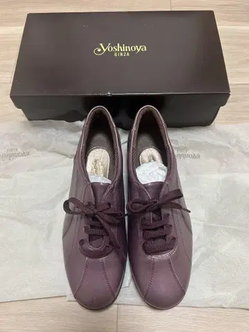 새상품급 긴자 요시노야 스니커즈 와인 레드 23.5cm