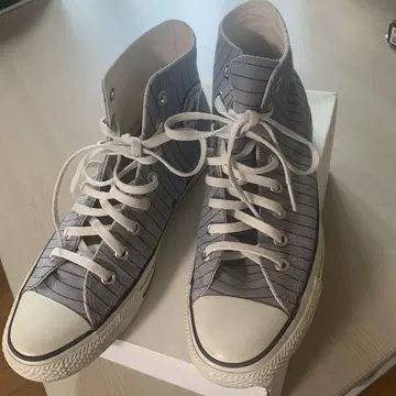 컨버스 하이컷 스니커즈 26cm