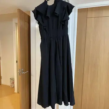 프릴 카라 롱 기장 조젯 원피스