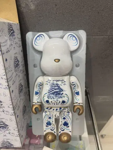 BE@RBRICK SSUR 베어브릭